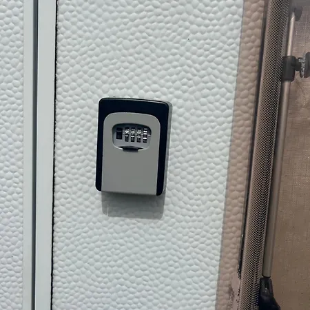 Romey Iikka Apartamento Pula