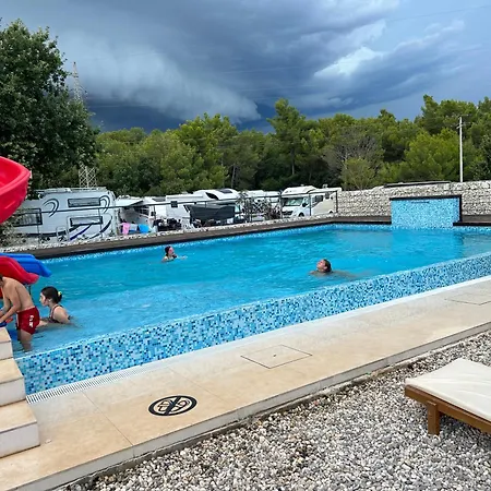 Romey Iikka Appartamento Pola