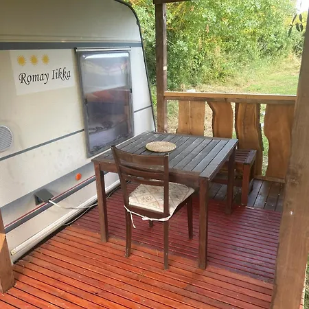 アパート Romey Iikka プーラ